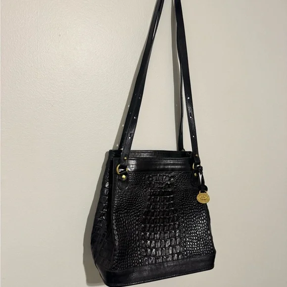 Vintage Brahmin Black Crocodile-Embossed Bag Purse EUC - Picture 2 of 13